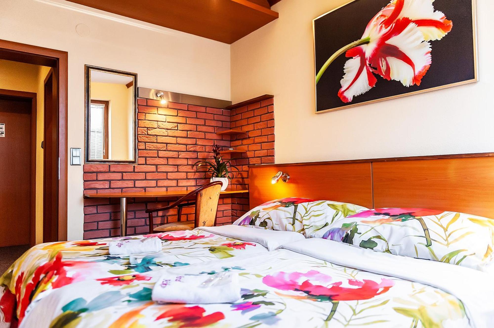 Hotel Acko Ruzomberok Bagian luar foto